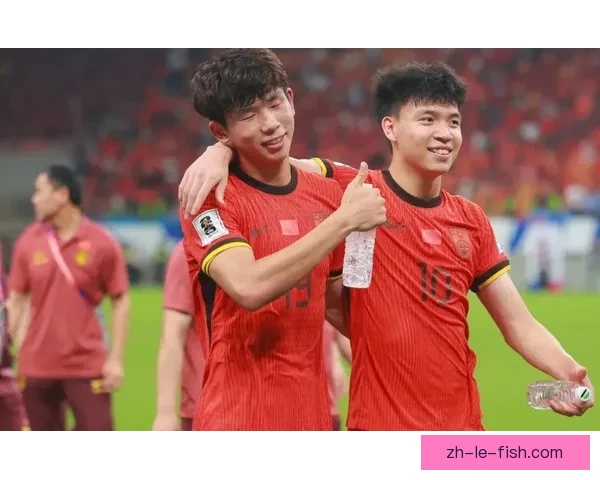 泰国VS国足首发阵容揭晓王钰栋蒯纪闻领衔新生代冲击关键战